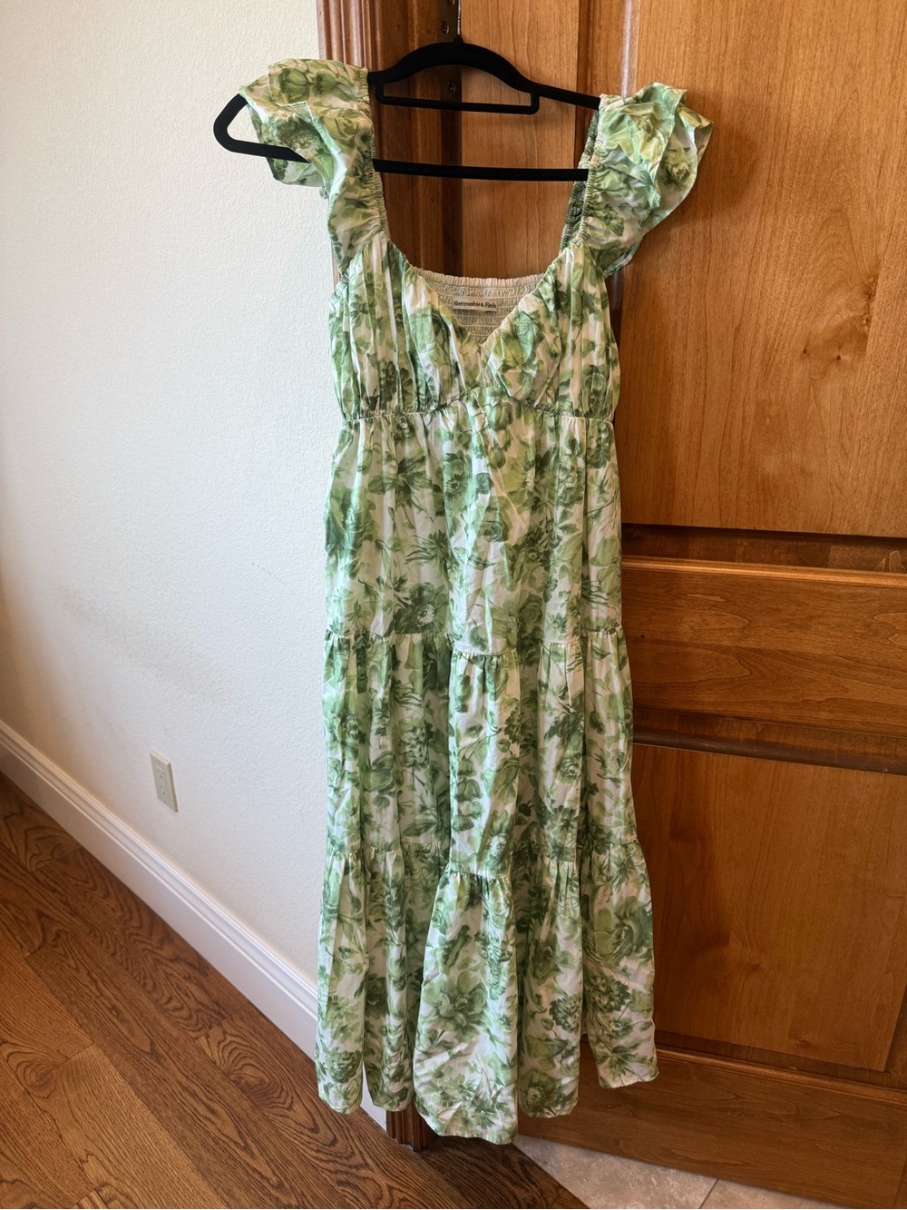 Abercrombie & Fitch Green Floral Midi Dress with Ruffle Sleeves